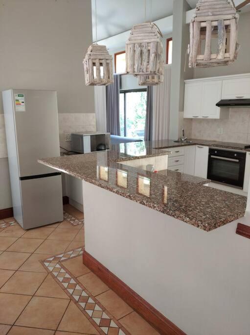 Pecanwood Estate Cosy 3 Bedroom Villa With Pool Hartbeespoort Exterior photo