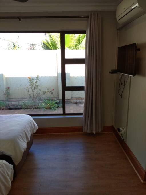 Pecanwood Estate Cosy 3 Bedroom Villa With Pool Hartbeespoort Exterior photo