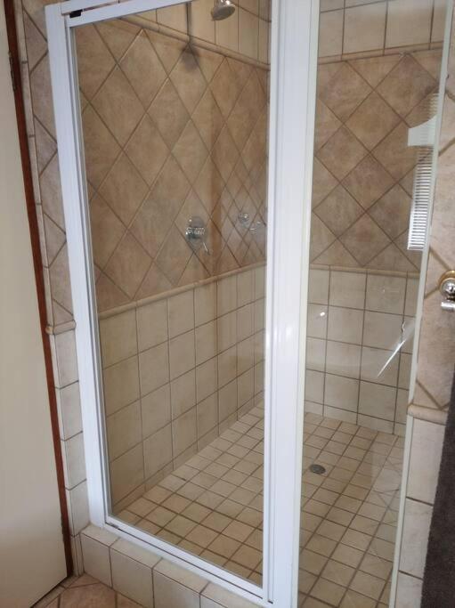 Pecanwood Estate Cosy 3 Bedroom Villa With Pool Hartbeespoort Exterior photo